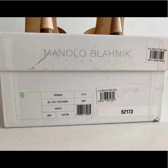 ✨New MANOLO BLAHNIK Verda Satin Crystal Slide Heel Sandals Nude Size 37.5 - Picture 14 of 16